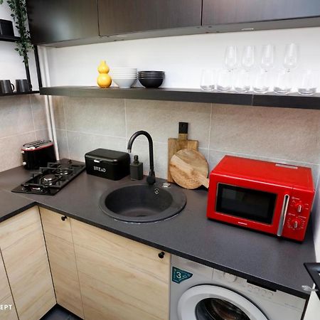 Brand New Lovely Studio Near Metro Station Bükreş Dış mekan fotoğraf